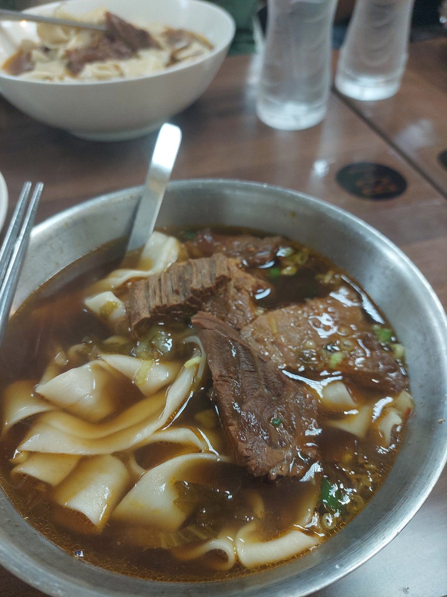 PinnotheRAT's tweet photo. Revenge bc he keeps talking ab food on stream n making me hunrgy 
#SaeirALaCarte https://t.co/Ubx0dJYXbS