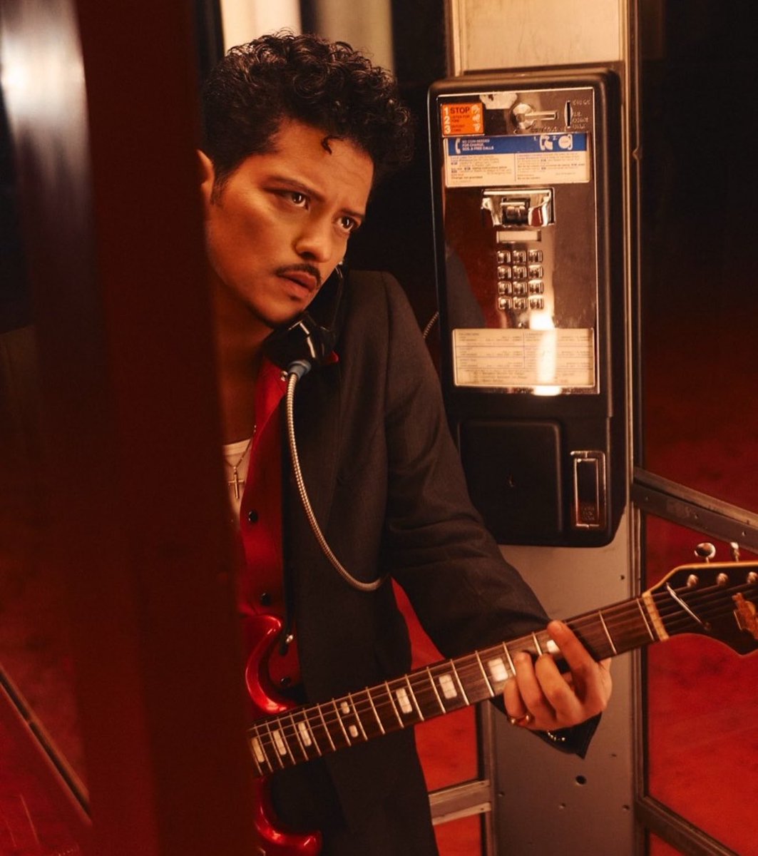 BrunoMarsAccess's tweet photo. Bruno Mars 🌹❤️ https://t.co/H6ESsdu4qZ