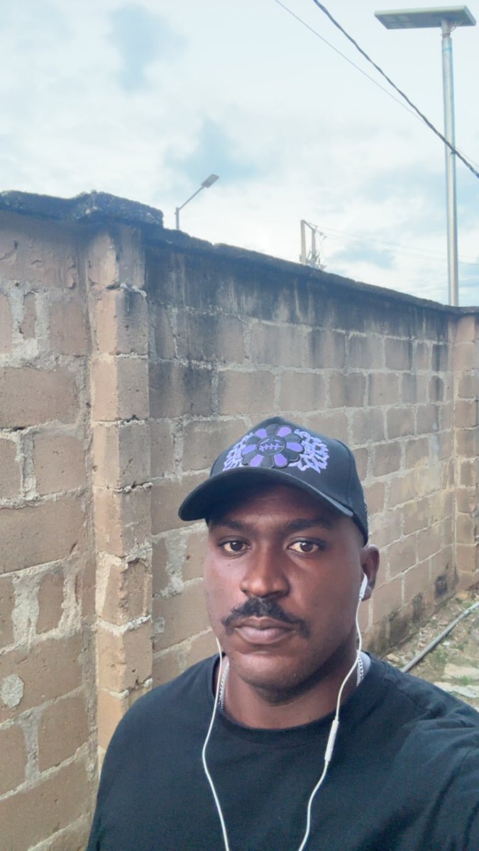 Omaboyowa2's tweet photo. 🌽⭐️ stache https://t.co/w4nQVvIsOk