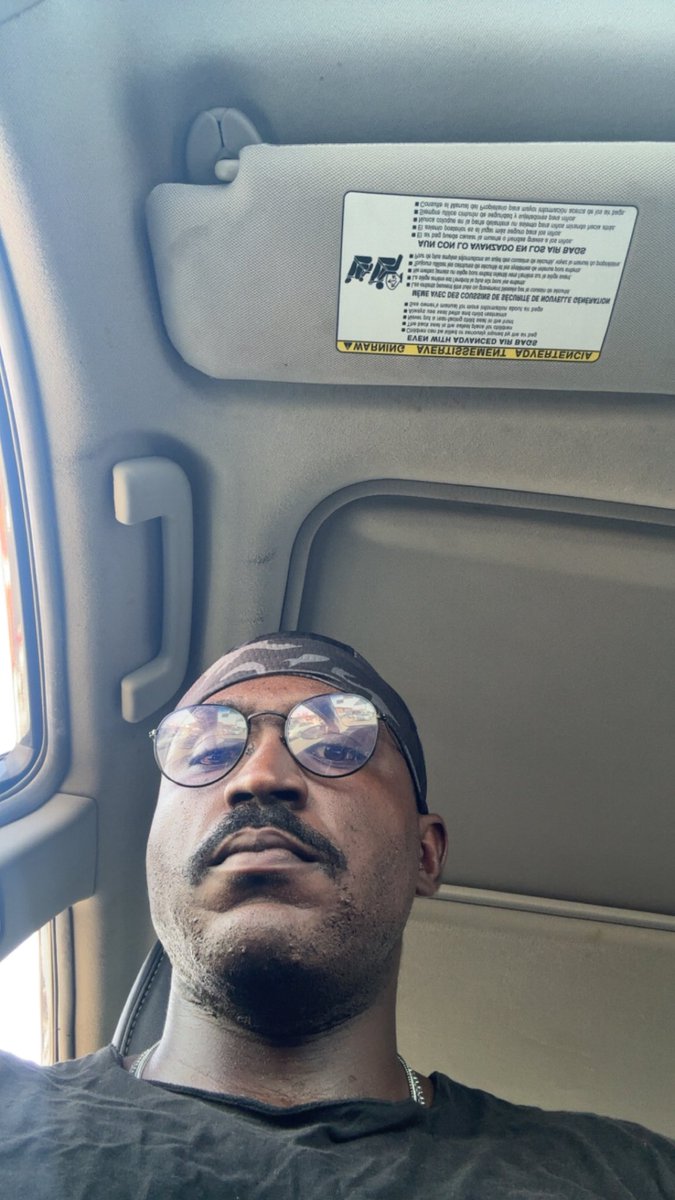 Omaboyowa2's tweet photo. 🌽⭐️ stache https://t.co/w4nQVvIsOk