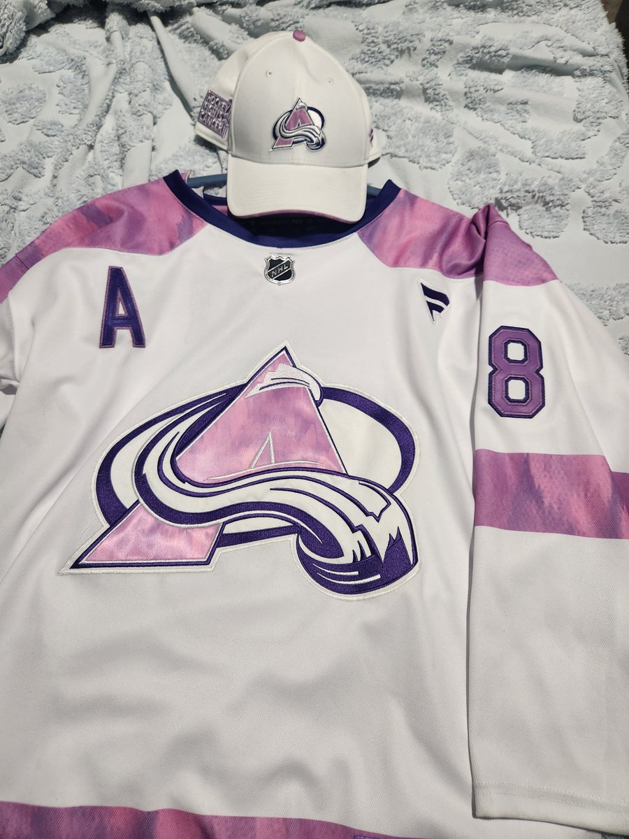 k9habber's tweet photo. @Avalanche @Cmakar8 I am in Dallas the 12th for biopsies at Simmons Cancer center.  I dont have tickets for the cancer game. Any chance yall are in town the 12th &amp; a trainer etc could bring my jersey back to sign? Not expecting to see players. https://t.co/yMEqL6Jd4C