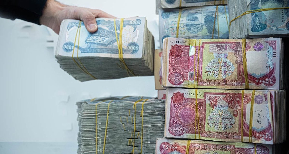 Hydikm's tweet photo. الحكومة العراقية تقرر تعزيز صندوق الاجيال بمبلغ 500 مليار دينار اضافية ليصبح 1.5 تريليون دينار

قد لا يكون مبلغا ضخما مقارنة بحجم اقتصاد الدولة ولكنه قرار استراتيجي مهم.. يجب على الدولة ان تفكر للمستوى البعيد عبر تخصيص جزء من موارد الدولة للمستقبل بدلا من حصر الإنفاق في الاحتياجات الحالية ويجب ان تؤسس ثقافة ادخار واستثمار أموال الدولة للأجيال القادمة