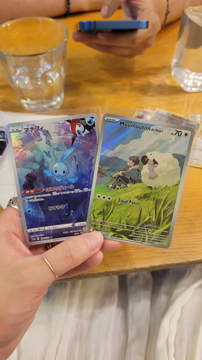 _rattlessnake's tweet photo. mais j'ai grave menti j'ai recommencé en août 2025 MDR avec les cartes que Corentin m'avait offertes + celles que j'avais trouvées à book off https://t.co/8HlXTmUkLe