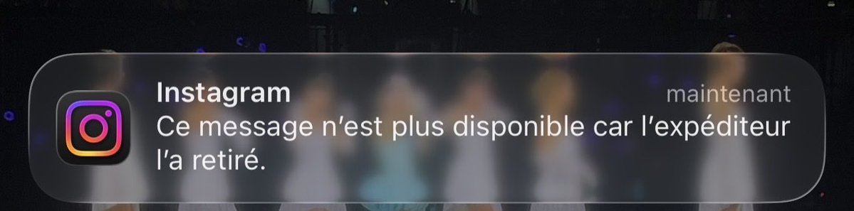 _uxs222's tweet photo. J’veux parler à des gens mais prsn me parle et je vois ça. 
Putain. Stp reviens https://t.co/tpeNrX2m3M