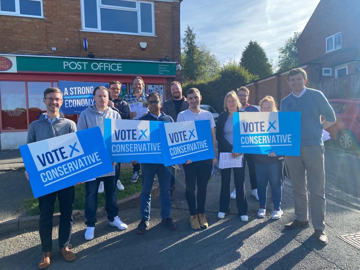 tomorrowsmps's tweet photo. 🔵 REDDITCH: this seat is in first tranche of Conservative selections currently in process.  I'm told several contenders are in this campaigning picture yesterday. https://t.co/riDmyBfkN1