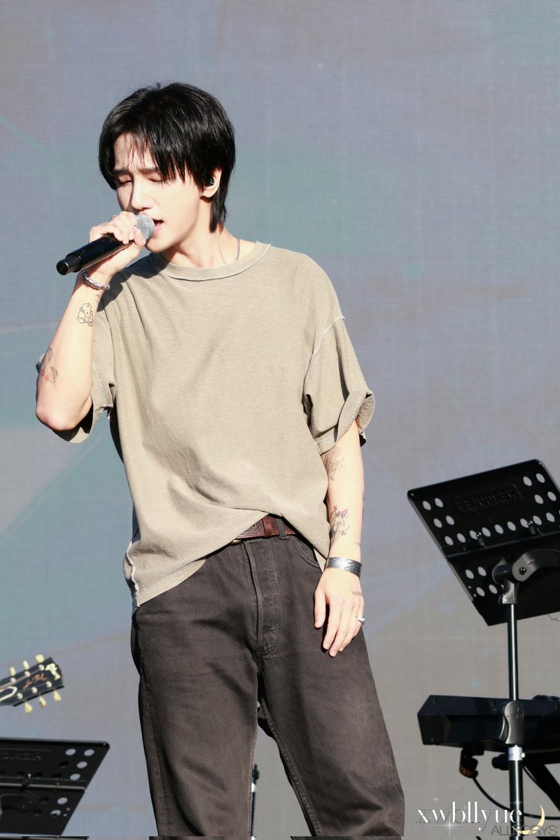 MeganMy46045000 tweet picture