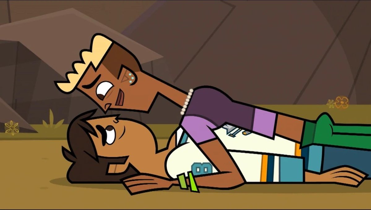 IronladW's tweet photo. 2 yuri ships 1 yaoi ship and 1 hetgem ship https://t.co/Liwv6DKll2