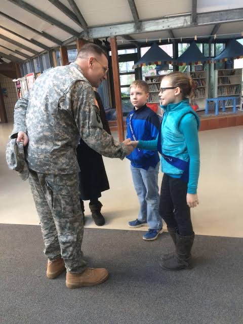 MaleekPay88's tweet photo. USACAPOC(A) commanding general, Maj.
Gen. Andrée Carter hosted the visit which included a thoughtful discussion on force modernization and recognition of several key USACAPOC(A) staff members for excellence in performance. https://t.co/eLuatMrQHe