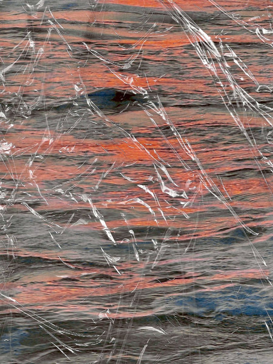 danghentschel's tweet photo. Scanned photo of ocean at sunset with plastic wrap on scanner https://t.co/lfygFkYjcu