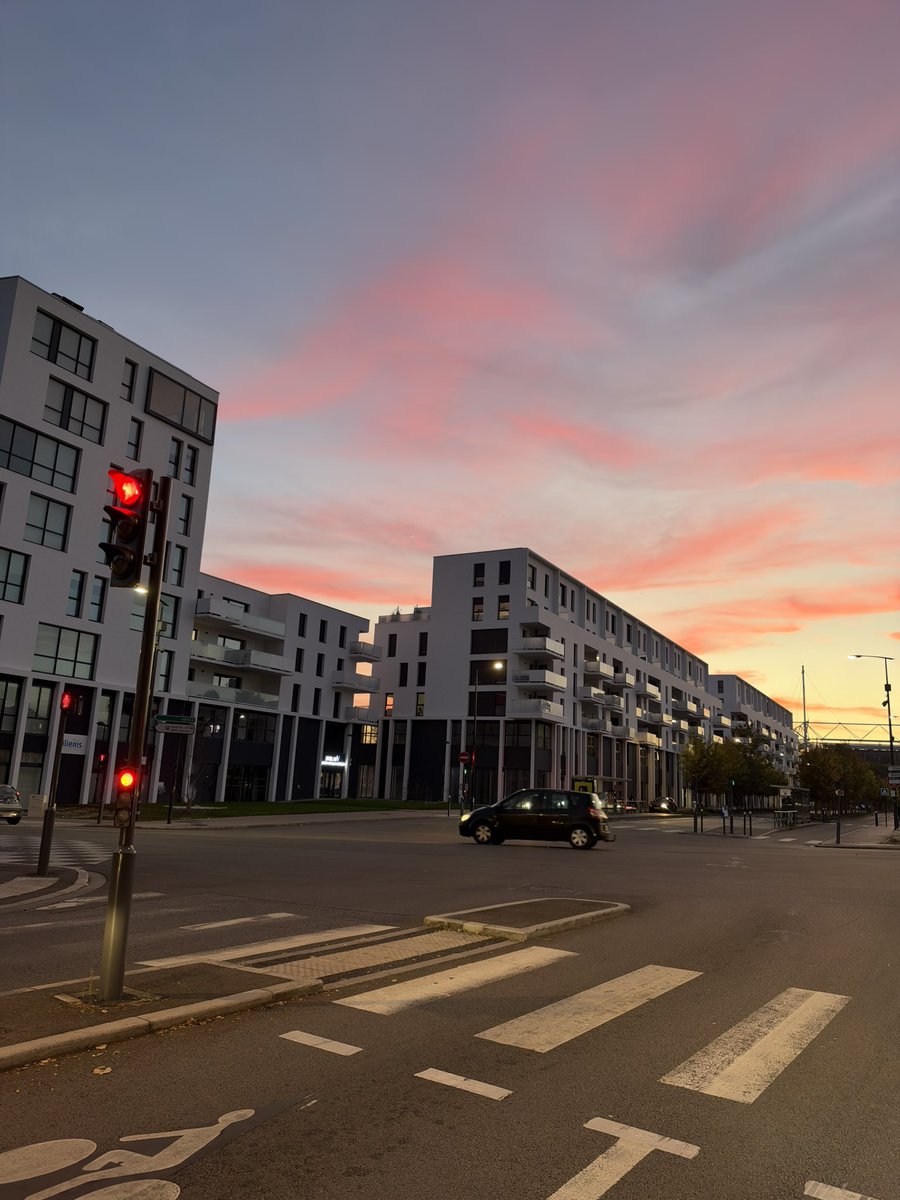 amnbntb's tweet photo. Merci encore le ciel ce soir 🌅 https://t.co/cYriJFtDR6