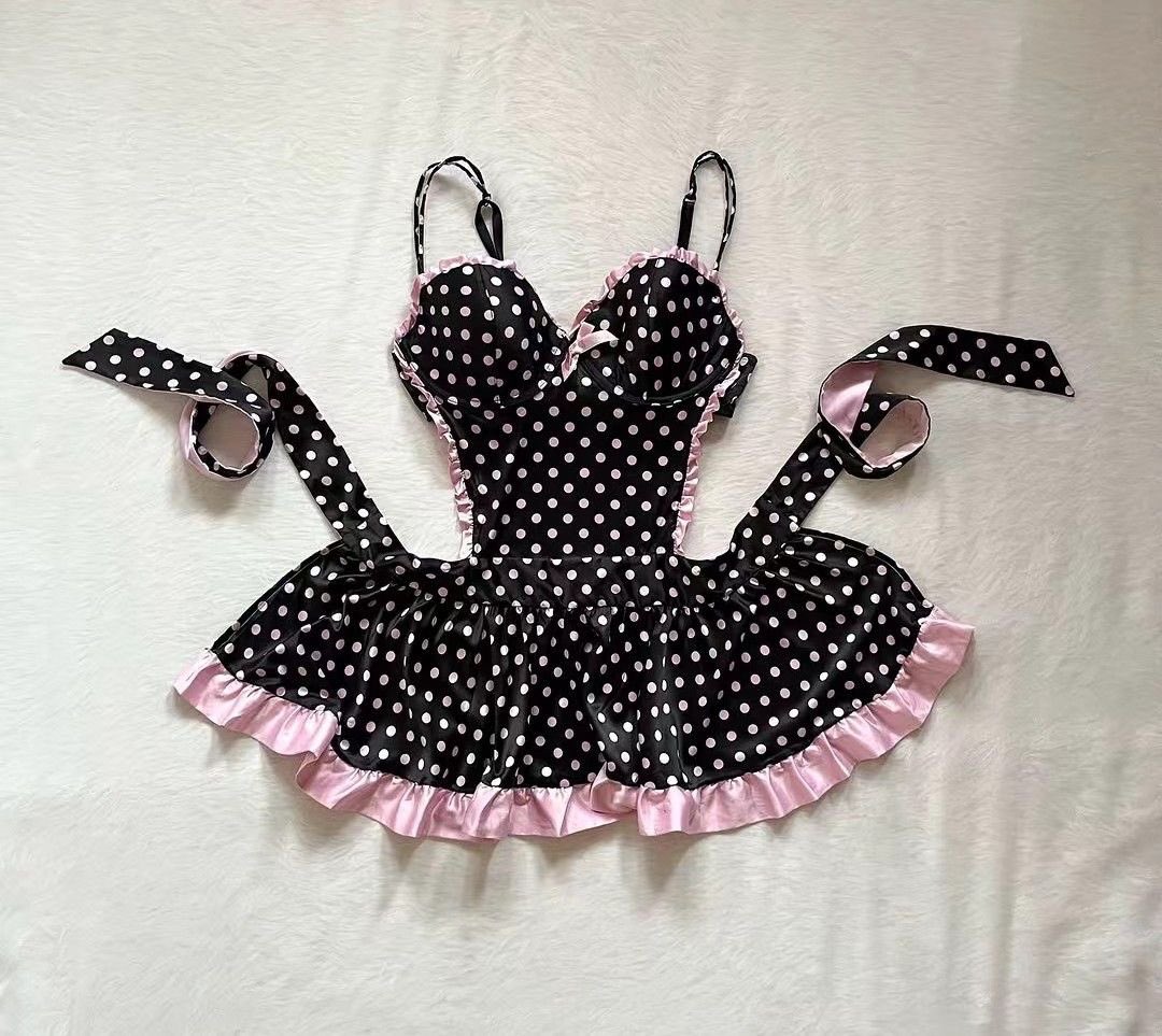 virtualh3arts's tweet photo. Victoria Secret’s sexy little things aprons 🎀 https://t.co/b5CVNaI1zO