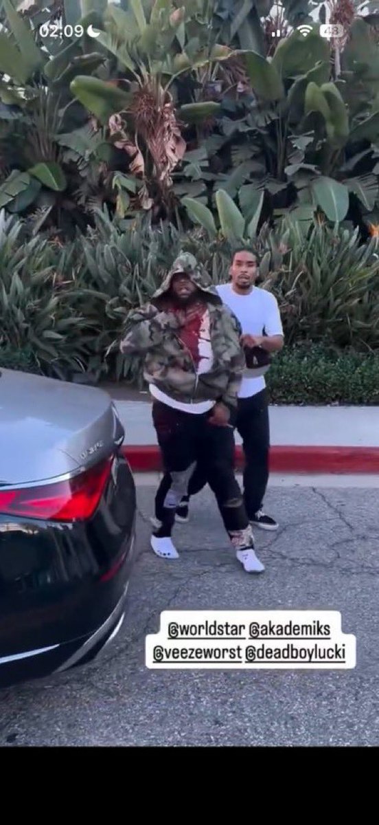 NewAgeMediaPod's tweet photo. LAPD is investigating the ComplexCon altercation that left LUCKI injured with a laceration as an attempted murder. Playboi Carti was also present

There were 4 victims in total: 3 are in stable condition, and one transported themselves to a hospital. https://t.co/XtQ0R3lC3Z