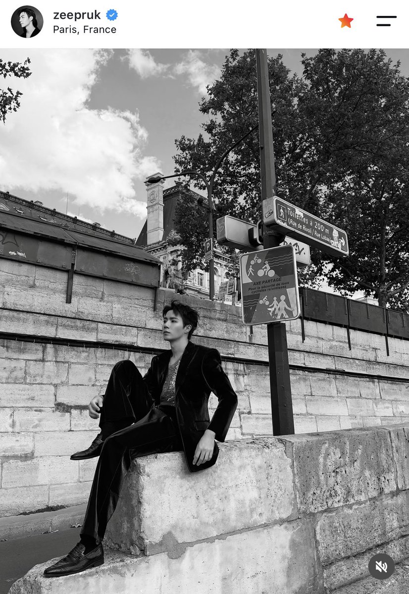 Stephan87227691's tweet photo. ZeePruk 👀 

ZEEPRUK PARIS RUNWAY AGAIN
#SUNGYILEExZEEPRUK
#SungyiLee #parisfashionweek 

#ZeePruk @zee_pruk  #ซนซน #Zunshine https://t.co/2dxwLslFaJ
