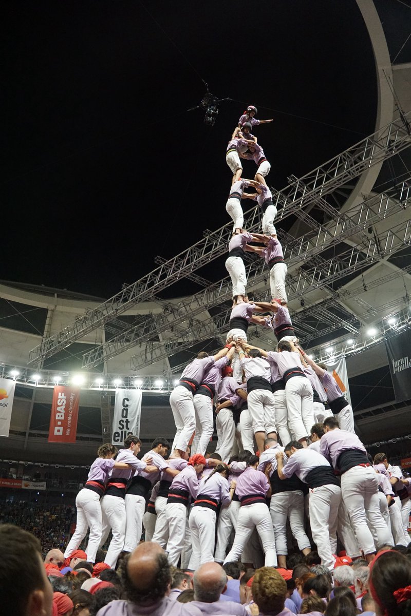 JoveDeTarragona's tweet photo. A la tercera ronda del Concurs de Castells descarreguem el 2d9fm!

#FemElPas #castells #ConcursTGN2026 https://t.co/hdoFG98qGn