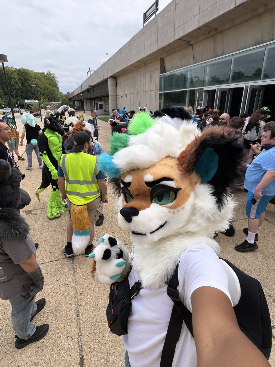 LewdSoba's tweet photo. Some more random fursuit pics I had laying around from DC furride :> https://t.co/7CNnCfHZ9z