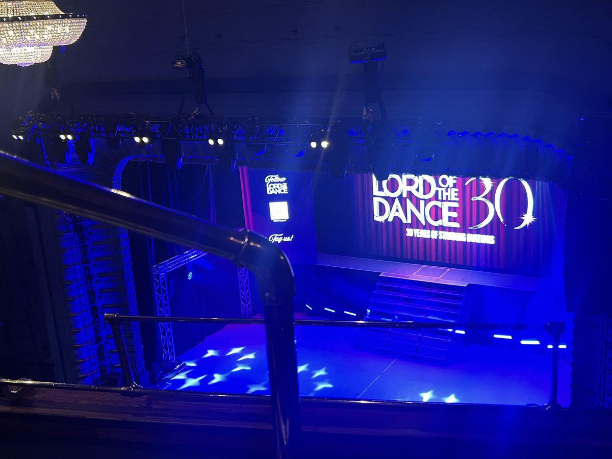 kinkyBhamUK's tweet photo. A bit of culture for us 😂 we watched Lord of the Dance in Birmingham 🤪 have to admit the wife looked tasty. We both enjoyed watching the females dancing and the wife enjoyed seeing the ripped men’s torsos check out our pics  🥵 https://t.co/5hy02ojeQd