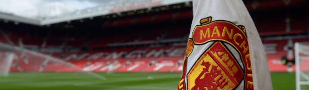 UTDRubi's tweet photo. I think Manchester United fans fully Understand that Cristiano Ronaldo is the GOAT. But definitely not a top 5 United Legend.
1. Sir Bobby Charlton
2. George Best
3. Denis Law
4. Wayne Rooney
5. Ryan Giggs
Ronaldo time is up, let's not lie https://t.co/0pirYl52GD