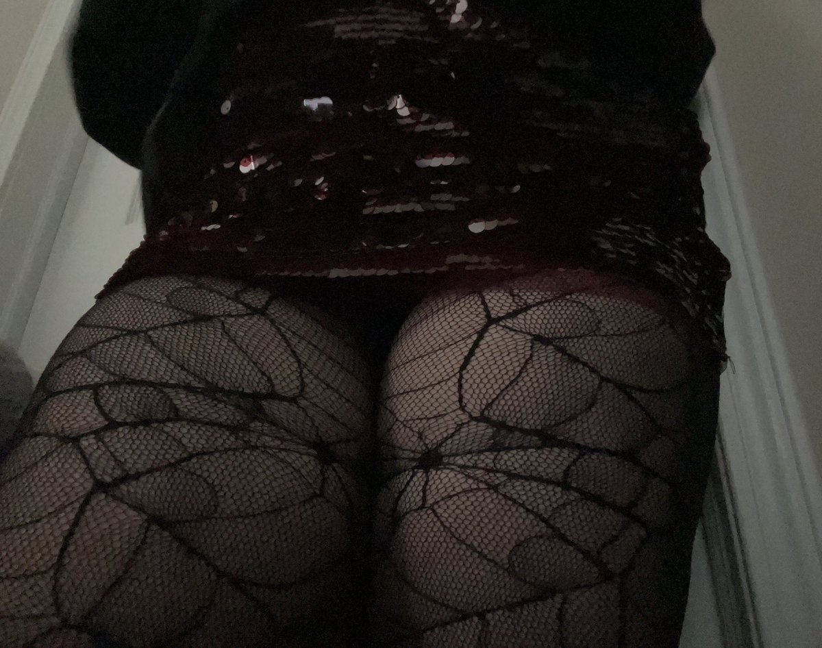 1c1ng's tweet photo. Where are you looking~? https://t.co/yxT86IBPl2
