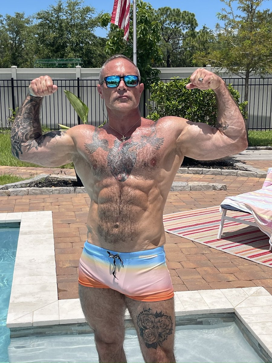 SergeantSiww's tweet photo. Color me badddddd 🥵🥵🥵
sargesilverfox https://t.co/wJxy0Gh4GR