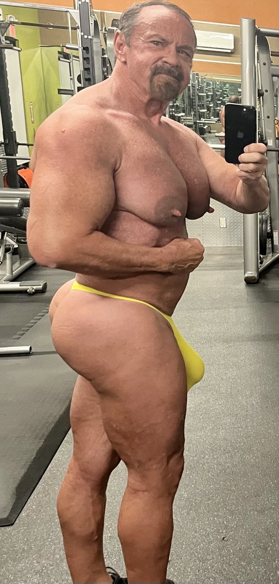 PecGod's tweet photo. Working Out In a Thong. Wish You Were Here
https://t.co/GLcIxjqtYl https://t.co/zXx5ahojpR