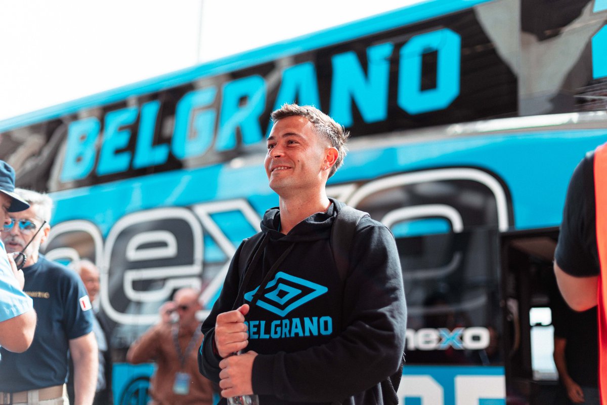 Belgrano's tweet photo. Llegó el campeón al Kempes. 🏴‍☠️🏆

⚽ #TorneoMercadoLibre
📺 Seguilo en vivo por ESPN Premium
Suscribite al 🔗https://t.co/HOzPKnIUGT https://t.co/WgOZ5KYukv