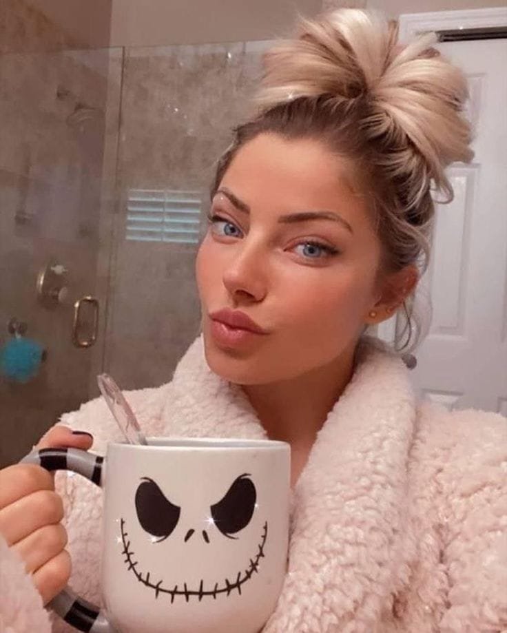 Alexabliss5548's tweet photo. Will you take me out on a date?
If yes DM me privately on zangi 4629555051.💋💋💋💋💋💋 https://t.co/IgV8Hau1DV