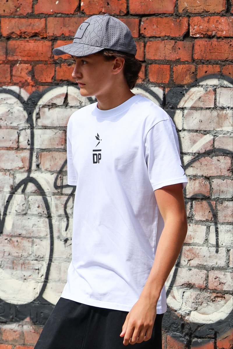 DebeauPerform's tweet photo. Performance wear without limits 🖤
#debeauperformance https://t.co/LUP1kbm0ez