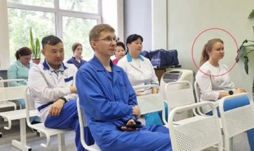 Propeertys's tweet photo. Rosyjska epidemia dżumy nasila się, obecnie 5 szpitali w Irkucku jest objętych kwarantanną, uniwersytety odwołują zajęcia, a pracownicy służby zdrowia oskarżają rząd o próbę ukrycia sprawy przez media.

Prawie 200 kontaktów 28-letniego pracownika laboratorium antydżumowego, który zmarł w zeszłym tygodniu, podobno przebywa w izolacji