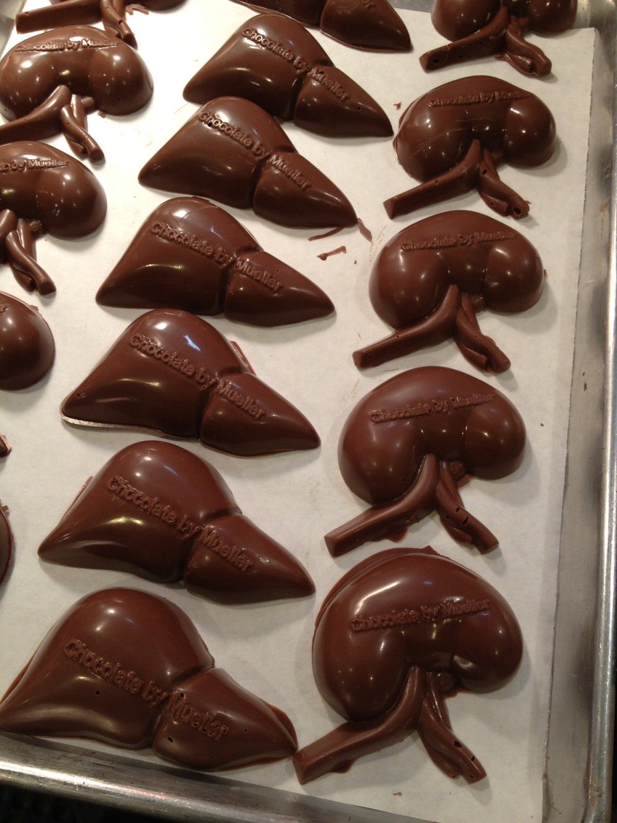 _PervHimefujo's tweet photo. ᣟ݂ ׁׅ֒ ᩧ ᨳଓ ՟· I would die if someone got me organ shaped chocolates for a special event. I mean I don’t celebrate Valentines but if someone did this for me I’d marry them or something. https://t.co/S7hEkx6axN