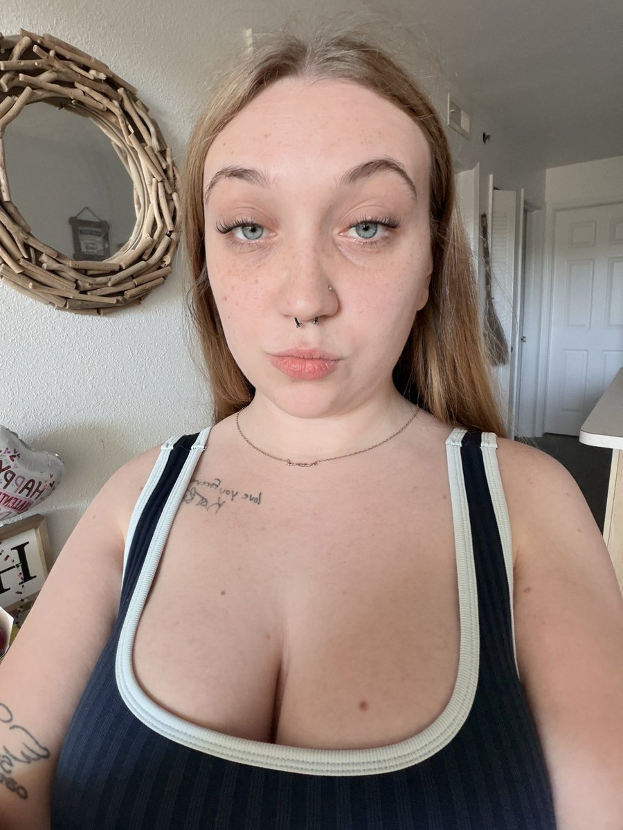 TheBasicHoodini's tweet photo. Disappointed in the first half play calling. You would think more people would be calling for Schottenheimer to be fired.. or at least step down from OC.

Anyways, here’s my tits. I still think the Cowboys will bounce back 2nd half. Stroud and the Houston Texans are ass. Let’s go Dak!