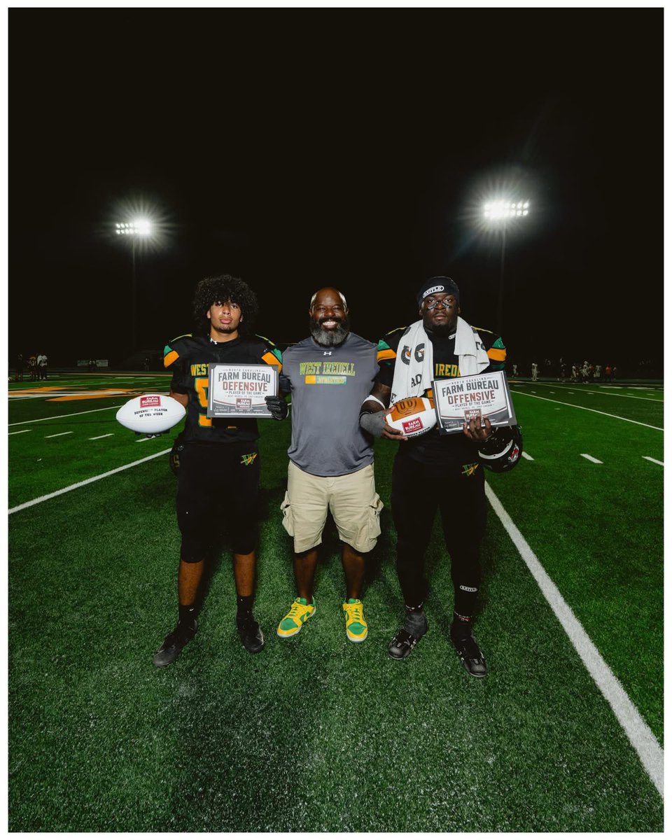 BJ3Edge's tweet photo. @WIHS_Football @FB_CoachFitz @behrendt_colton @CoachDShearer @CoachBWitt_ @Jhilly79 @Coach_TKnight @CoachVellucci @CoachKhub 
Big win for the Warriornation. I was blessed to be named defensive player of the game. https://t.co/AT1otBp2KY