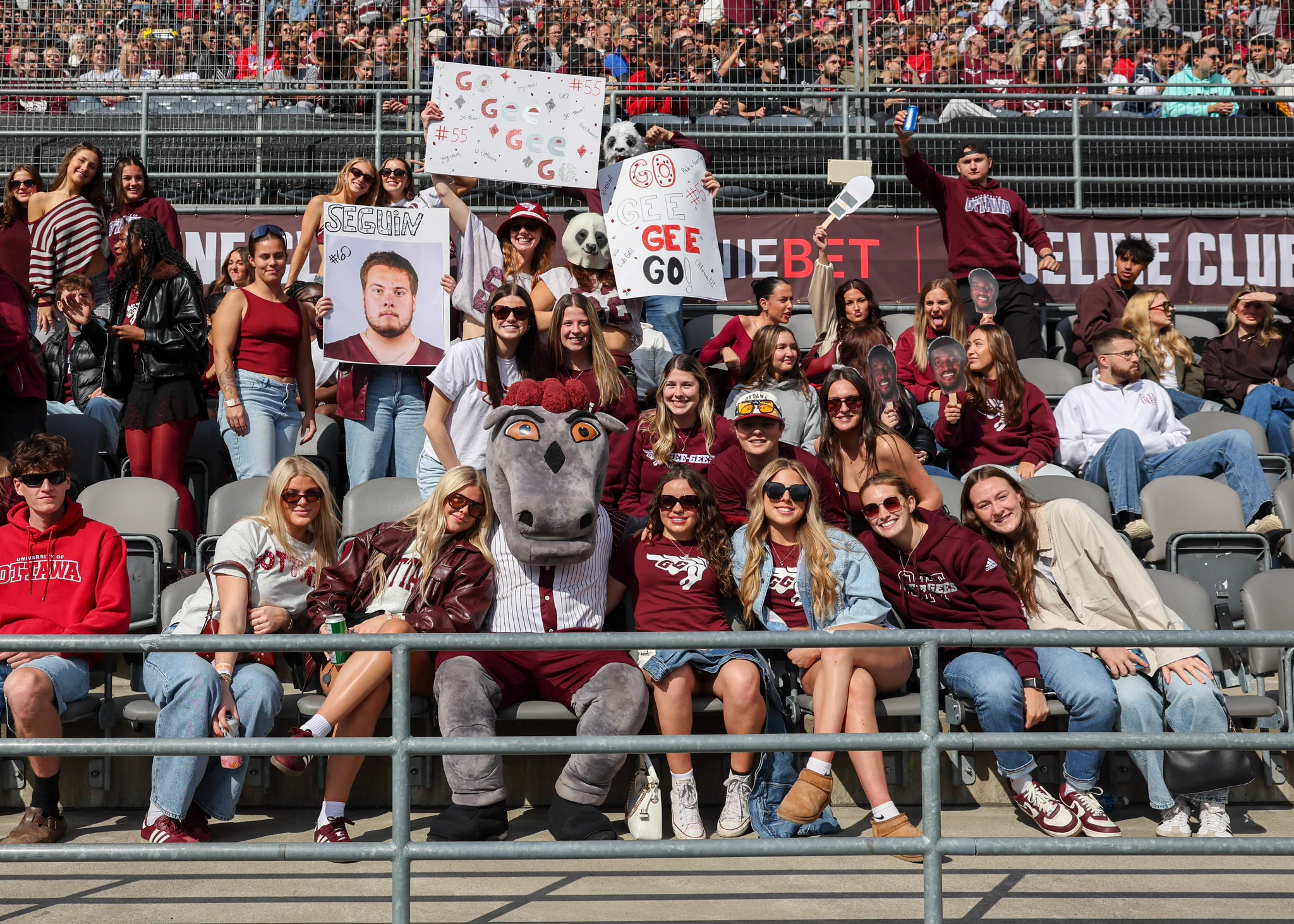 Groupes de partisans des Gee-Gees de l'Université d'Ottawa