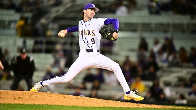 2MJohnson2's tweet photo. Happy Birthday William @_williamSchmidt !! Have a great day, we are so happy you’re a Tiger!! #GeauxTigers https://t.co/uAiLeqaQDr