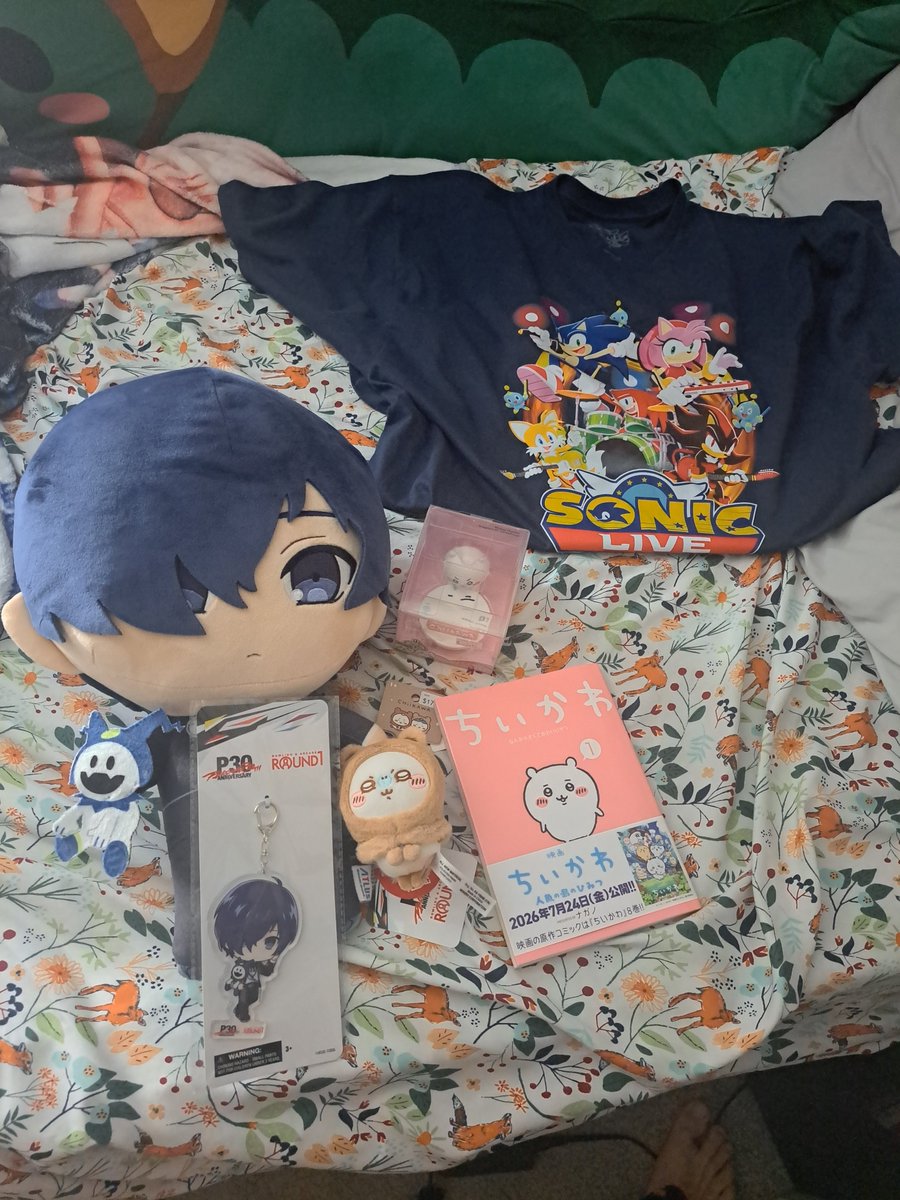 thedryzombie's tweet photo. haven't posted in a bit but I went to the Sonic live concert last night and it was AMAZING!!! (shoutout to my wonderful gf for getting us the tickets as a gift and to the awesome instrumentalists and vocalist i had a blast) #SonicLiveInConcert https://t.co/QkNlbPtfah