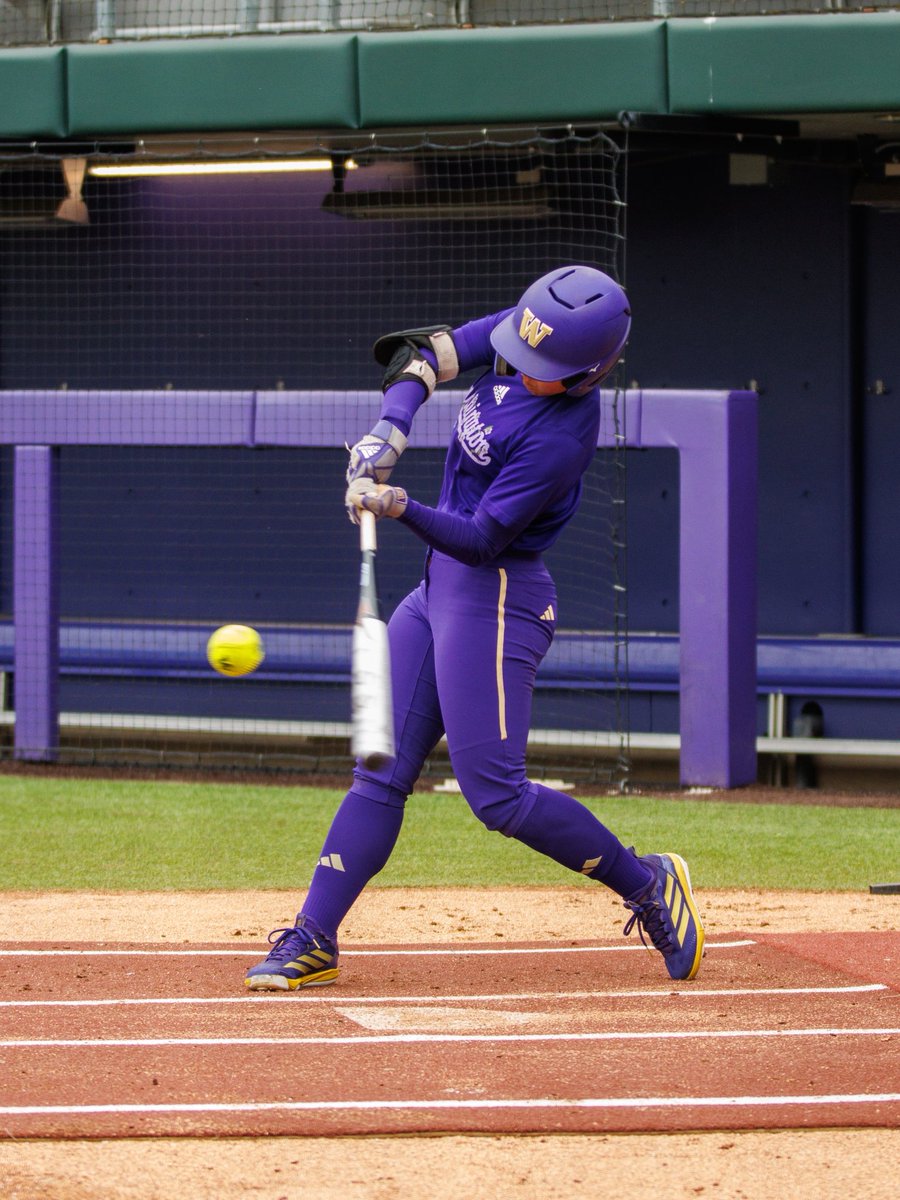 UWSoftball's tweet photo. Locked in 🔒 https://t.co/0rquJhr7SL