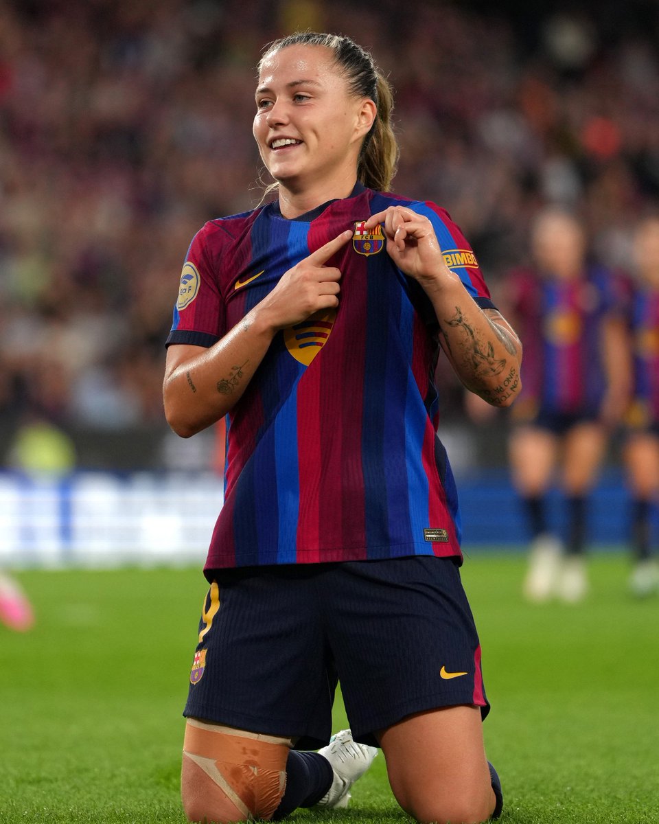 TouchlineX's tweet photo. FT: Barça Femení 7-0 Real Madrid Femenino. https://t.co/GLBrSM3tfe
