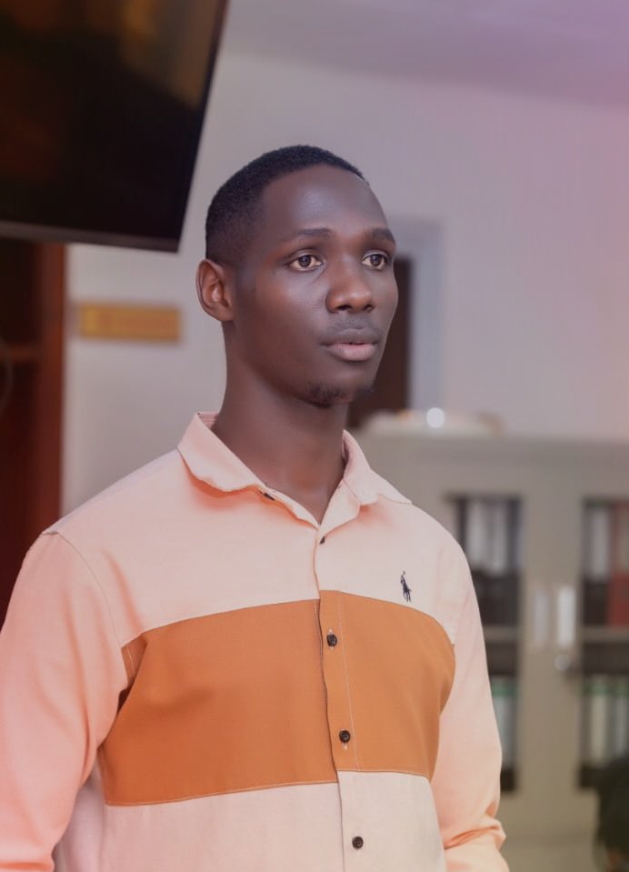 KabaliAnthony1's tweet photo. On my way to church today, my boda guy asked me , "boss which short people do you know on X" guess the name i gave him 😀 😄 @kutegyekaivan1 @kirya_ug @KwikirizaNova come and see https://t.co/rpf7alxpfU