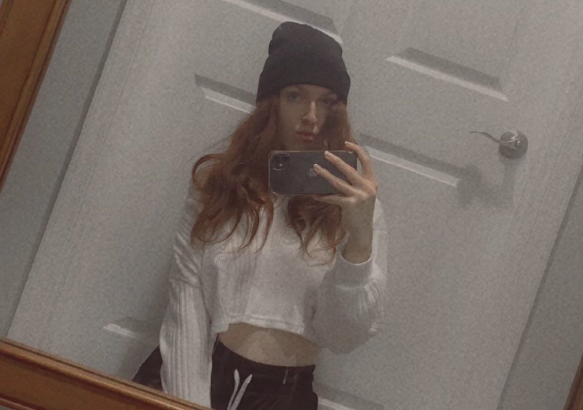 certifiedmupgod's tweet photo. I’ve gained so much weight the past three years went from 109lbs to 320lbs

#viral #fat #feedee #feeder #explore #fyp #fypシ゚viral #fatgirl #pig #piggy #bbw https://t.co/mRYaPAawyq