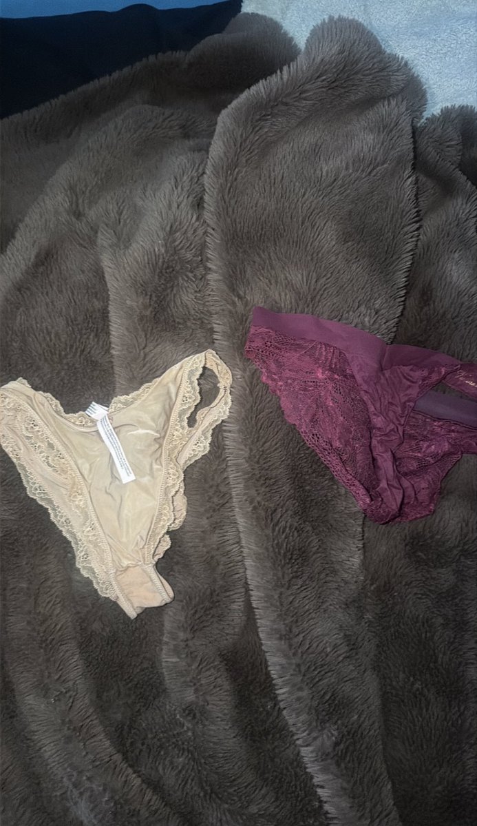 exposedbxpss's tweet photo. i can’t resist but to nut in my 41🔁latina lil sis panties &amp; my pregnant moms 🤰🏻🍇 0587e2a578abf619c25295b6c89c1dc1854e35f26e4a185e547d55672a2e9ca515 https://t.co/Bh0mM2WNF2