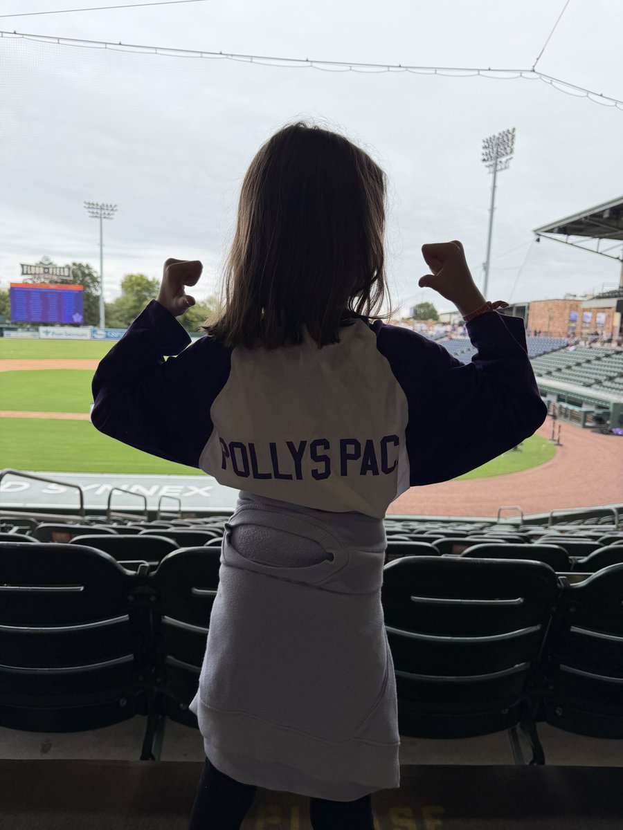 ffShaneB's tweet photo. Today is the Walk to End Alzheimer’s in Greenville!! Help us fight this disease today by donating here➡️ 

https://t.co/10VTJpPzkI

#EndALZ #Walk2EndALZ https://t.co/nrYp8jAAUB