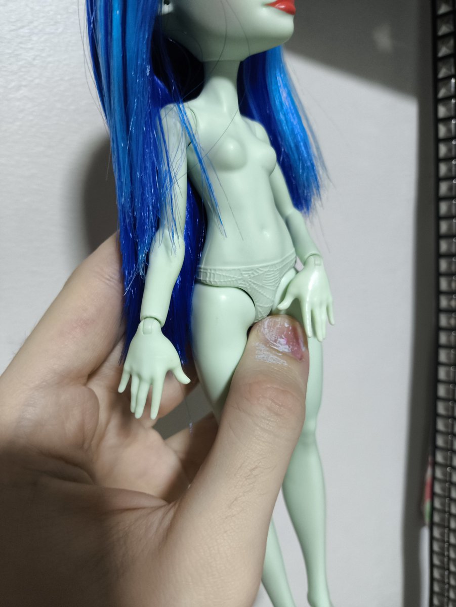 bluewanniie's tweet photo. VENDA

oioi gente, tô vendendo essa sucatinha da Ghoulia por 110 + frete, preferência por Pix e superfrete.

tenho muitos feedbacks positivos https://t.co/jeWdAfTQBz