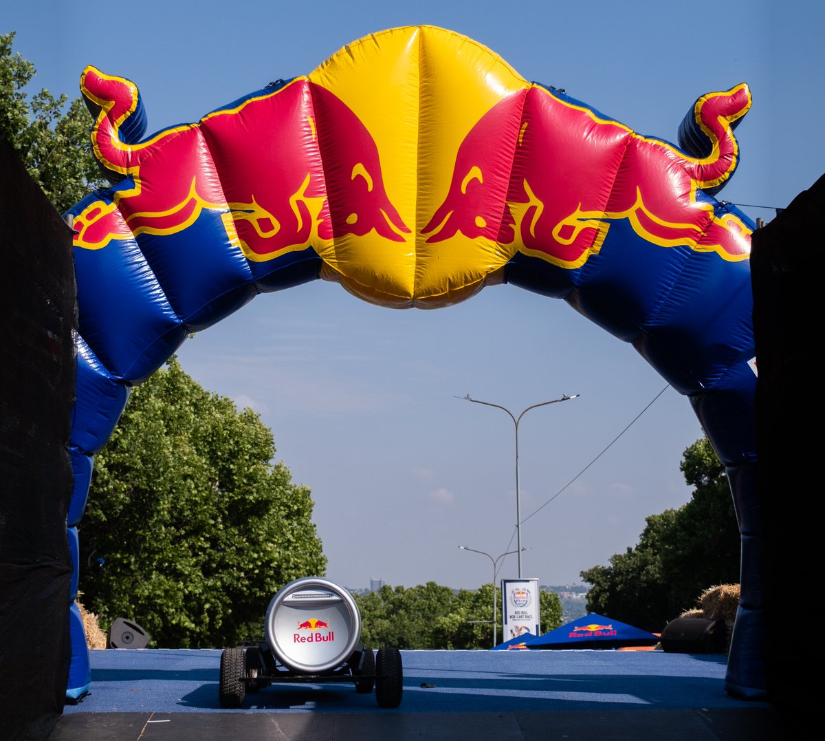 imkev538's tweet photo. @redbullza Box Cart Race Day
#RedBullBoxCartRace #RedBull #GivesYouWiiings https://t.co/EXbdm1eF25