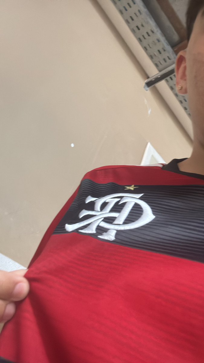 lary6Silva's tweet photo. @rafaelgloves cuida porra 🇧🇷🇧🇷🇧🇷 https://t.co/jjsHhL1Emb