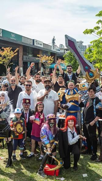 luxuria424's tweet photo. Today at harmless anime event at turkey called Konohafest Islamist attacked Kids who were there to enjoy the event with Wooden Sticks and Pepper gas and forced event to be cancelled with violence https://t.co/wiz1VYusT8