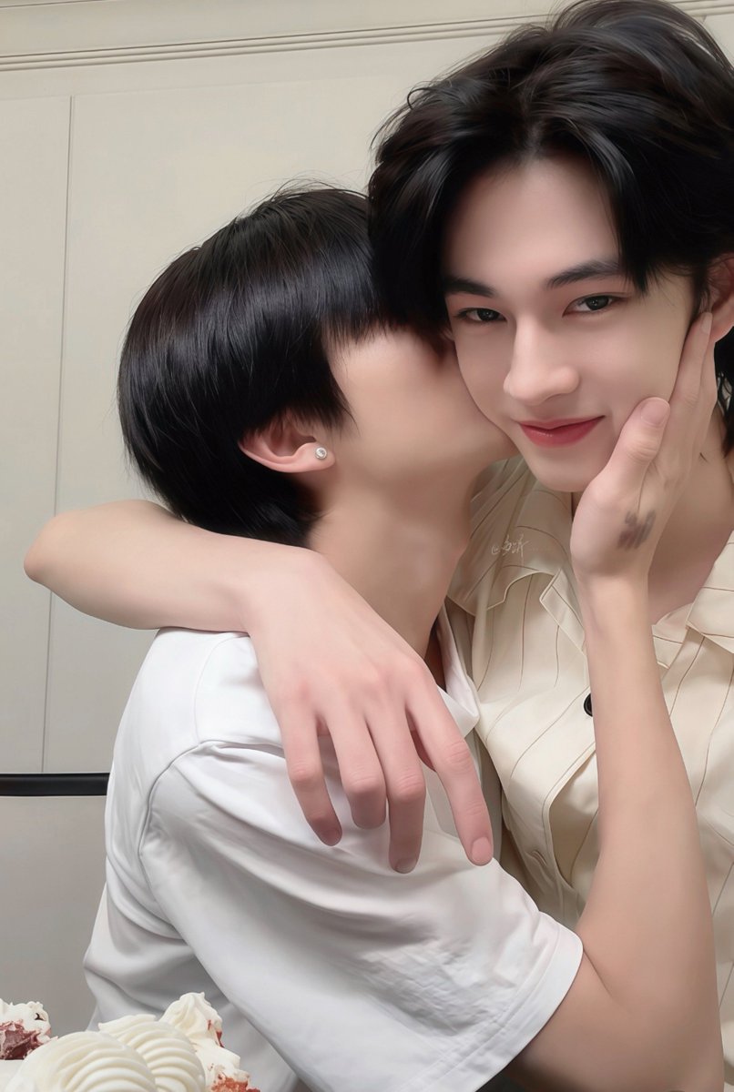Liset16753's tweet photo. They couldn't give off more married-couple vibes 👬🫶🏻

Cr: https://t.co/4vlynmDj3G

#Tianyuan #Shuyuan #Ollie https://t.co/1zafizgYOH