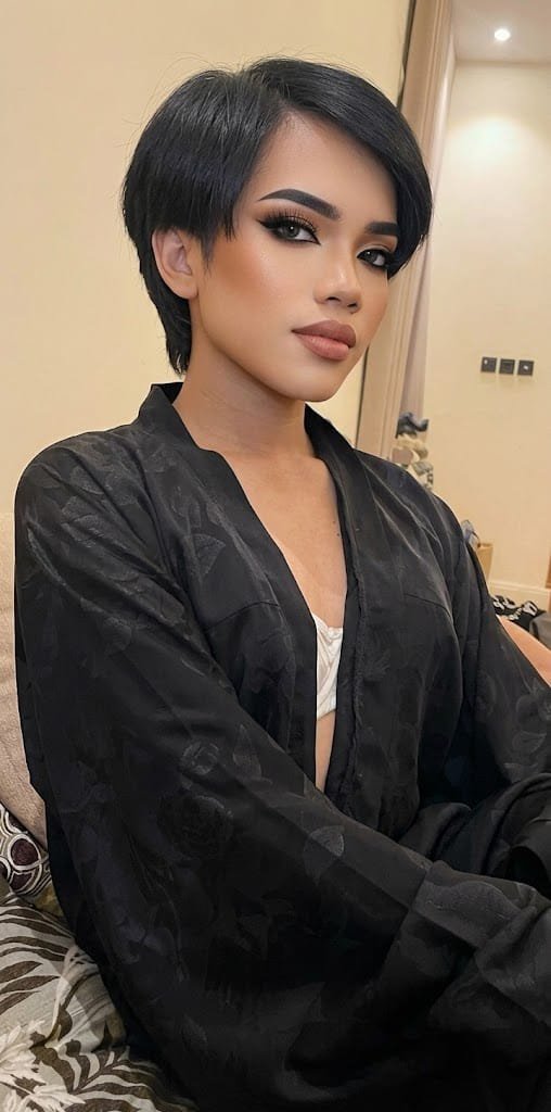 glamorovus's tweet photo. #ladyboy_riyadh
#ladyboy_both_in_Riyadh
#ladyboy_saudi https://t.co/pWExblRMre