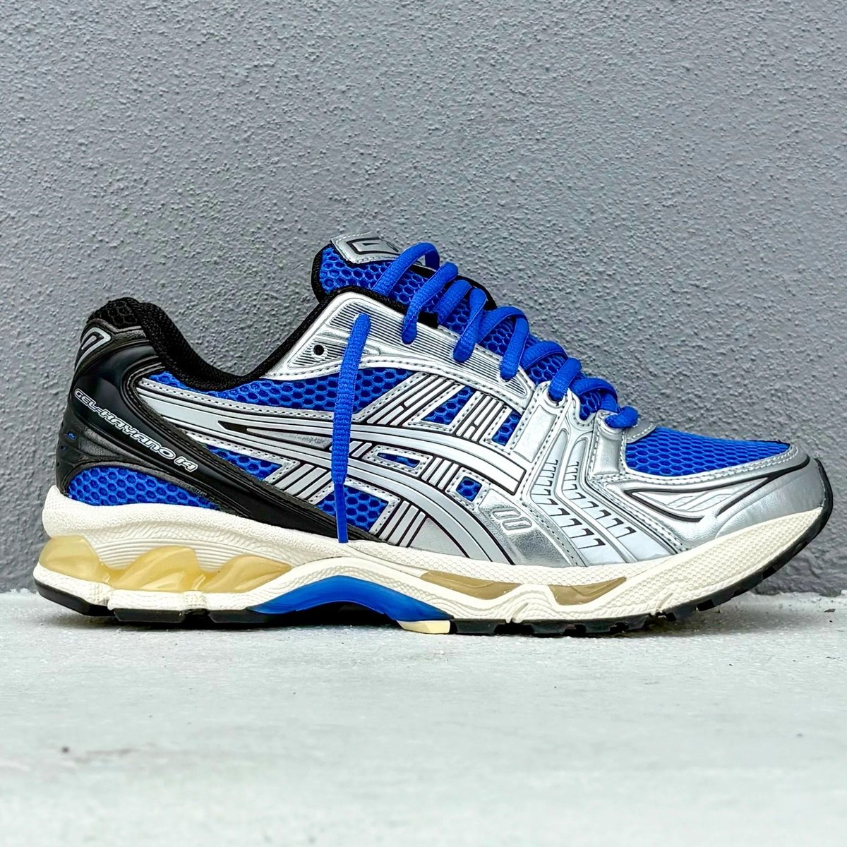 KicksFinder's tweet photo. Ad: Are these a MUST COP? Available via Asics US
Asics GEL-Kayano 14 "Illusion Blue/Pure Silver"
FREE shipping

>> https://t.co/fVw1MELkwc https://t.co/nAOzSvBCUF