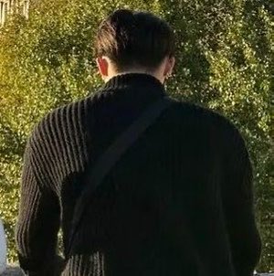 pwoohnchan's tweet photo. He’s always curious about everything around him🪷 https://t.co/wbeTooEB1d