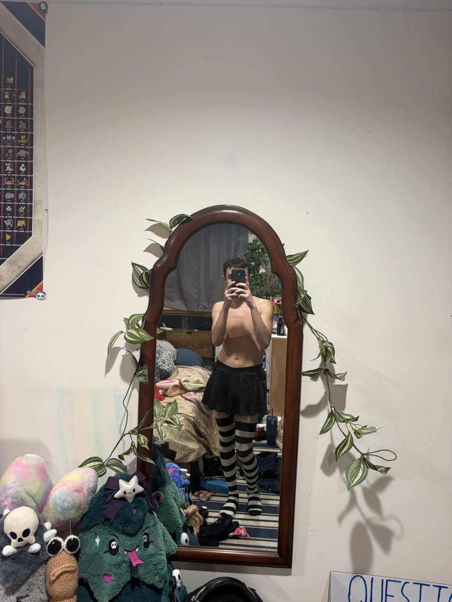 femboy_qb's tweet photo. @venniemeow Real? https://t.co/jan453XwFs