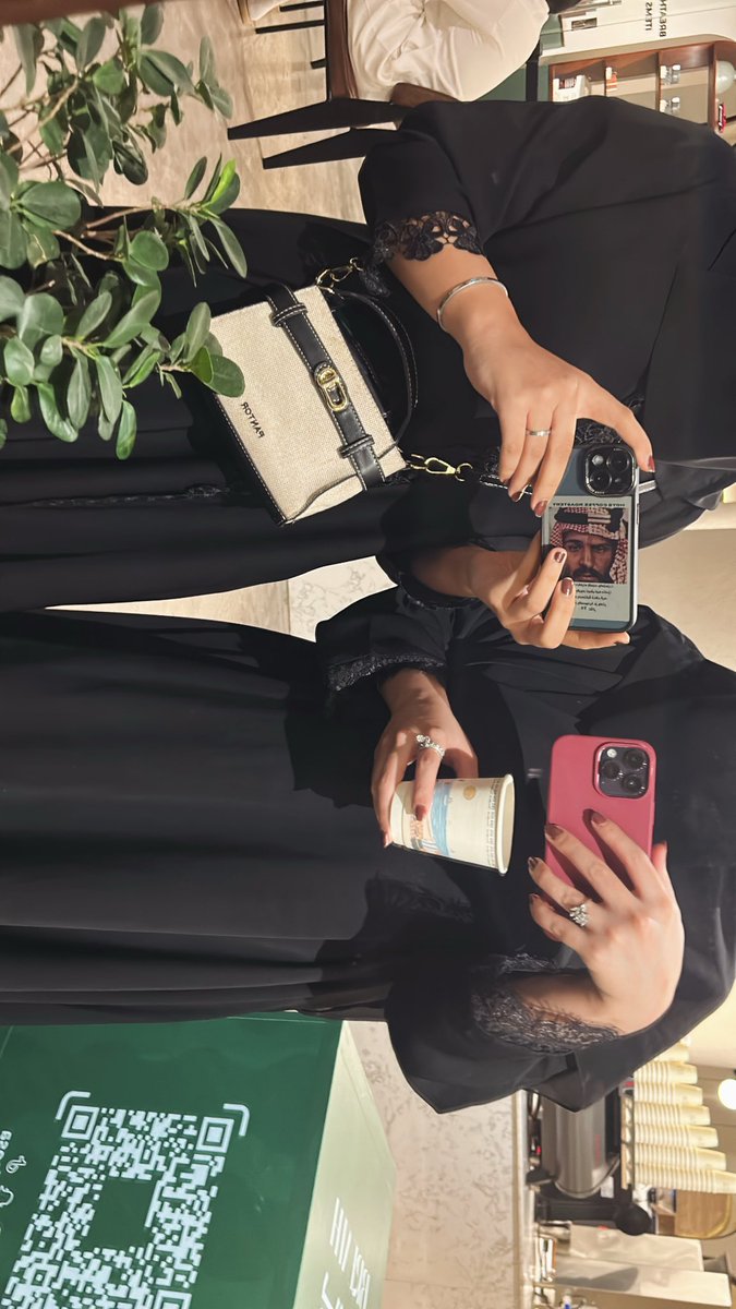 nllsl1's tweet photo. صديقه وحده تكفيك عن العالم كله❣️ https://t.co/vC4C77HA77